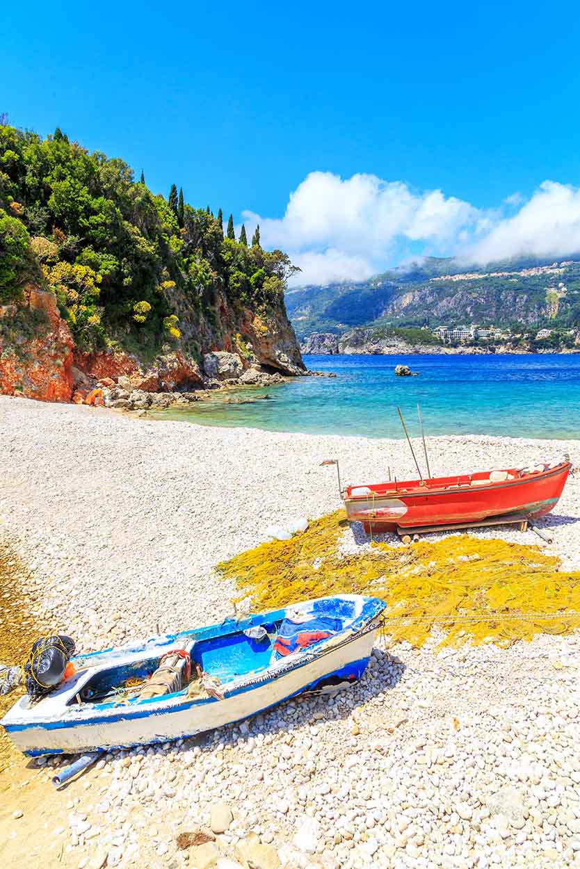 Παραλία-Λιμνί-Λιαπάδες