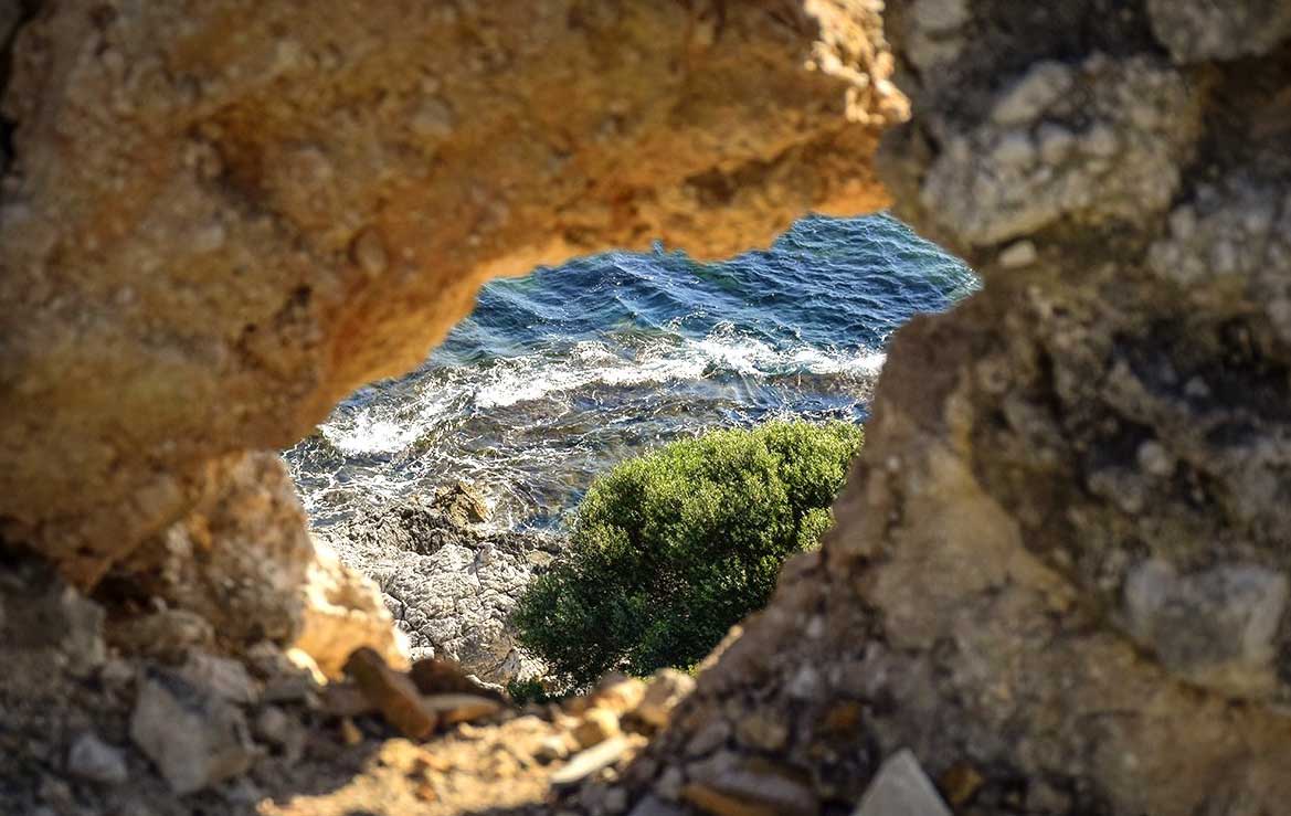 Ενημερωθείτε για όλα τα σπήλαια της Κέρκυρας στο mykerkyra.com