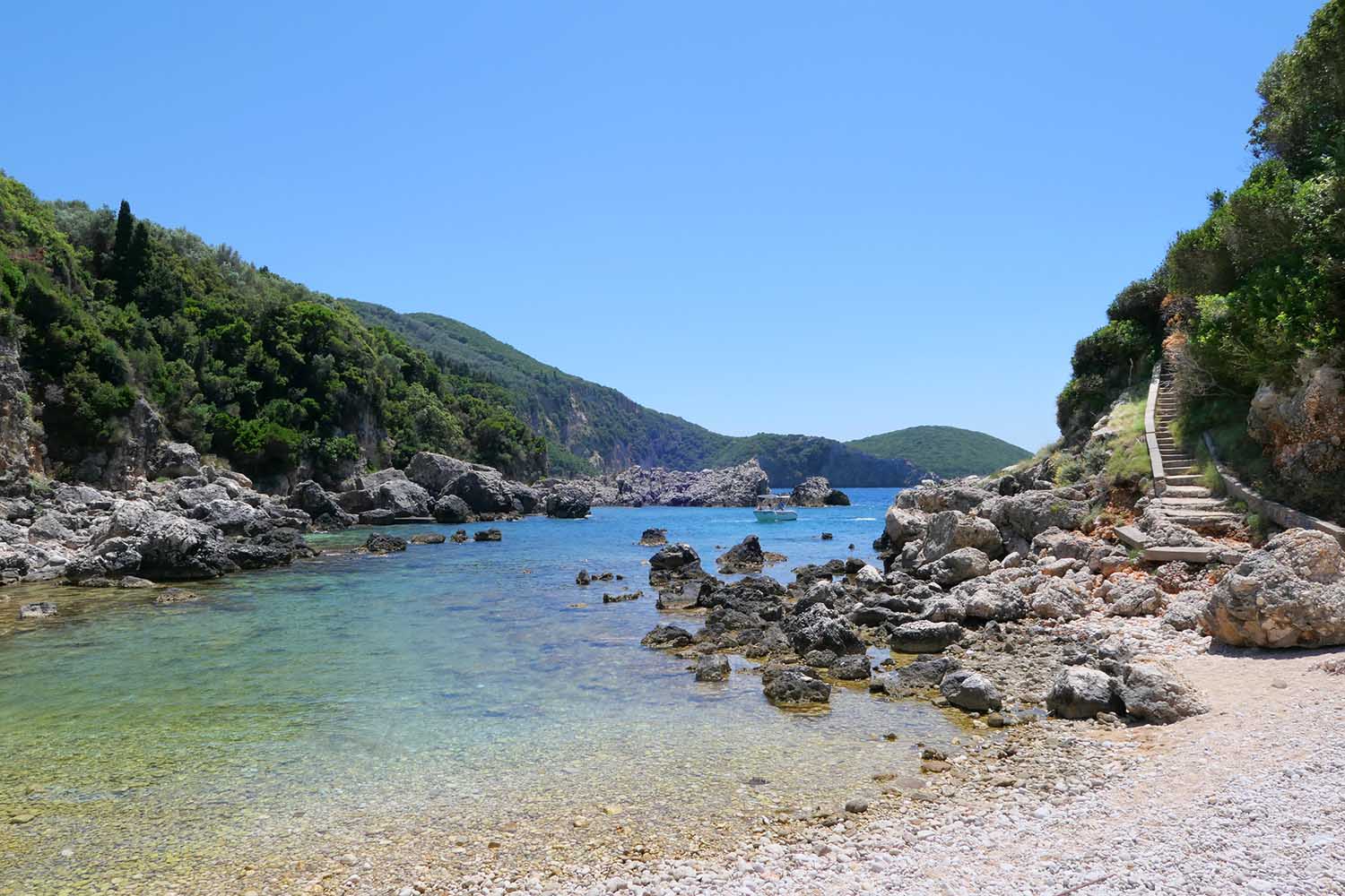 Λιμνί παραλία Κέρκυρα Λιαπάδες