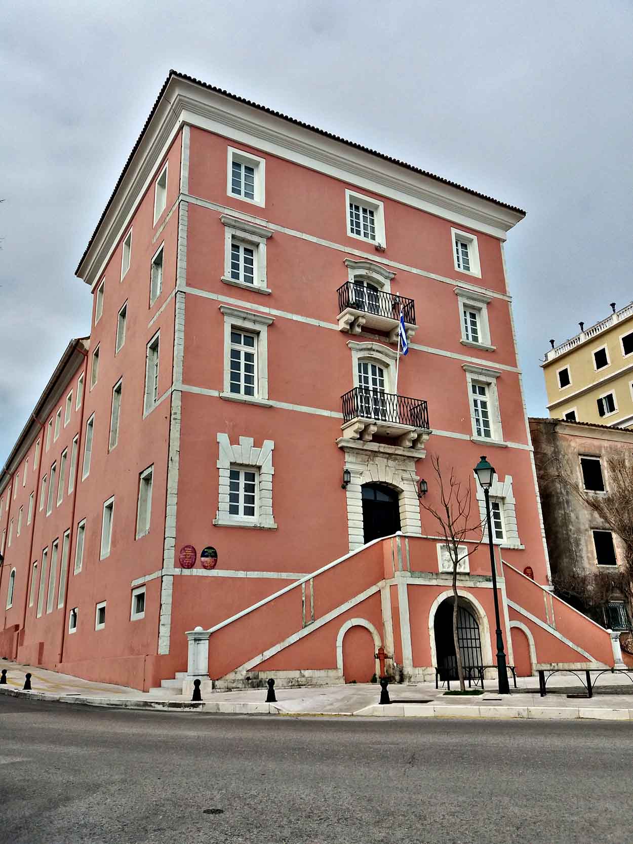 Ιόνιος Ακαδημία