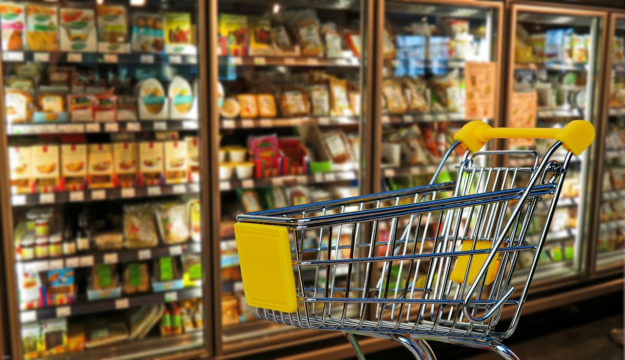 Market & Shopping στη Βορειοανατολική Κέρκυρα Market & Shopping in North East Corfu